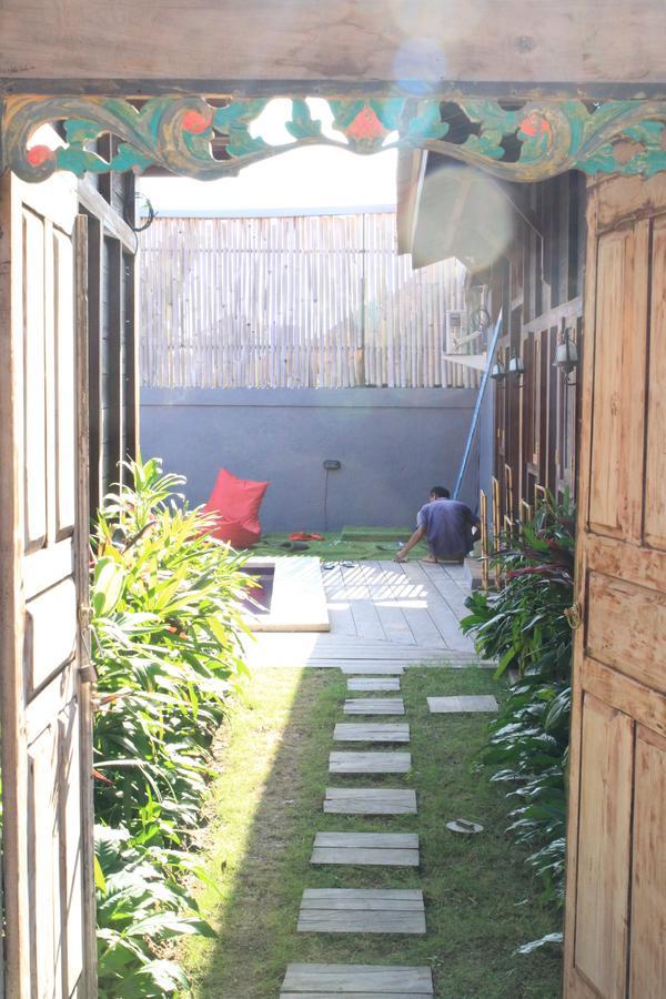 The Tipsy Gypsy Hostel Canggu Εξωτερικό φωτογραφία
